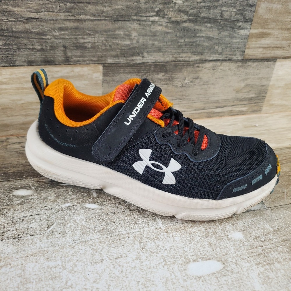 Under Armour BPS UA Assert 10 AC Kids Shoes Sz 2.5 Black White Lace Up Sneakers